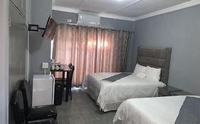 President Guest Lodge